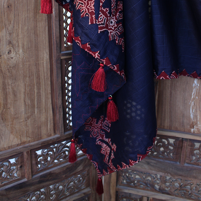Navy Bloom