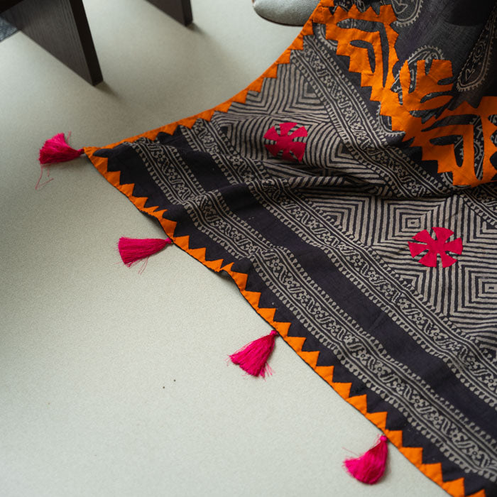 Heritage Glow – Magenta & Orange Ajrak duppatta