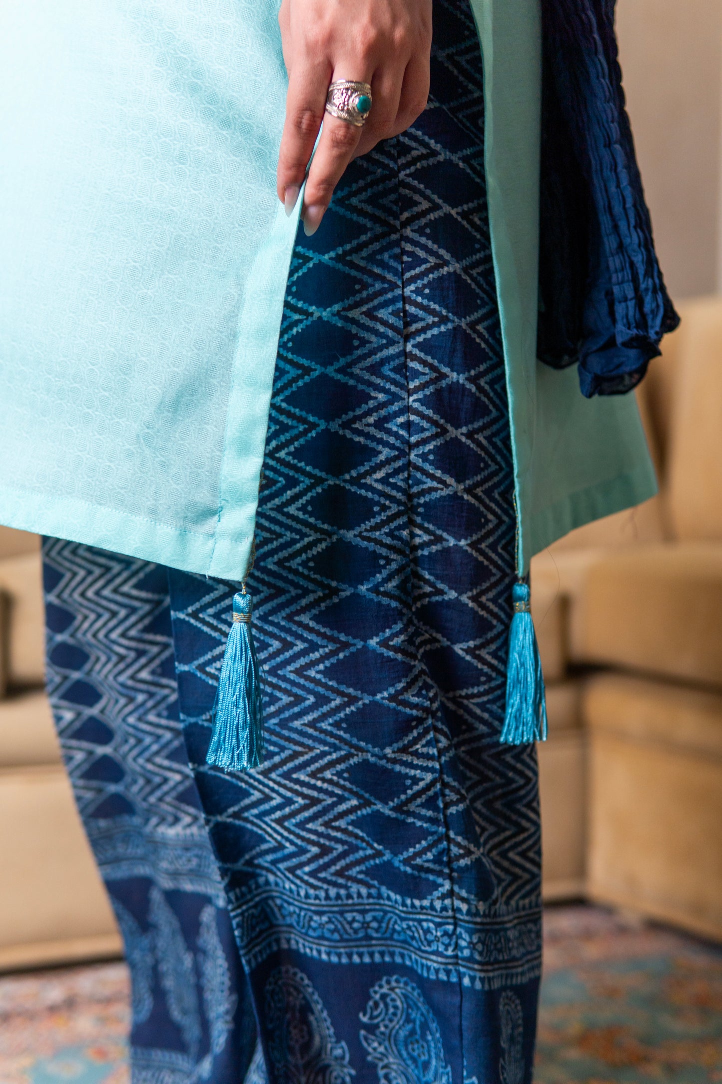 Blue Airak Summer Edit - Crushed Lawn Duppatta