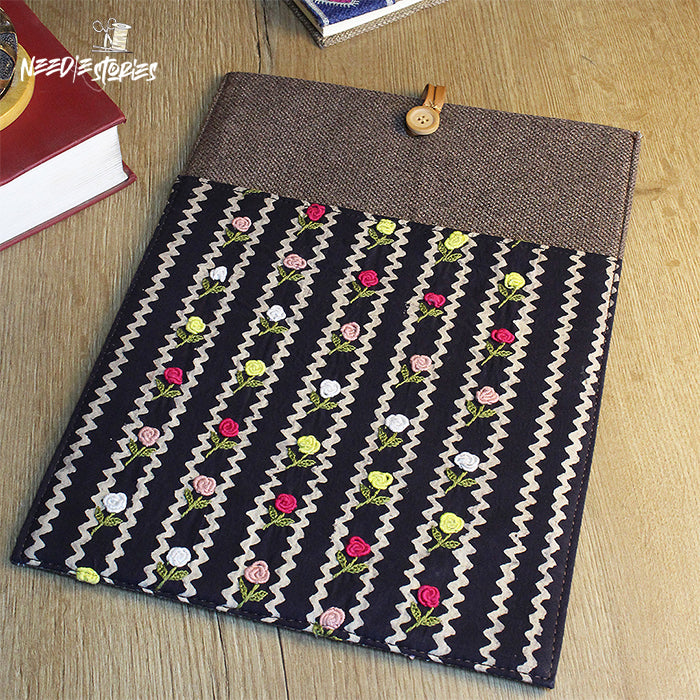 Blooming Heritage - Brown Roses Laptop Sleeve