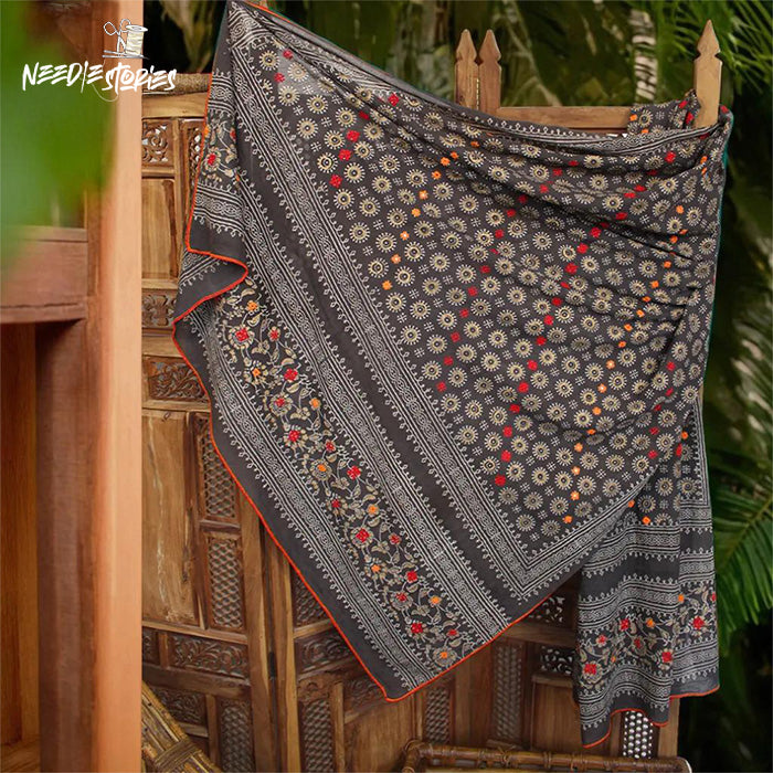 Terra Threads - Grey Ajrak Dupatta