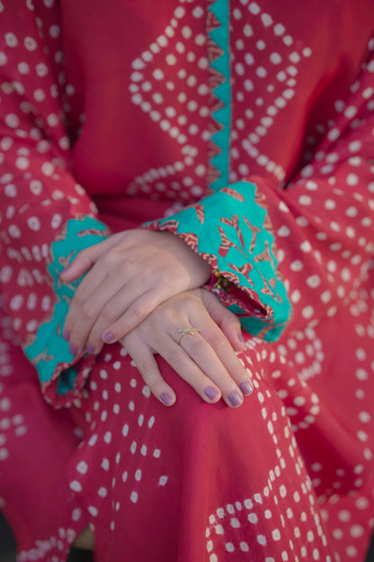 Maroon Handcrafted Chunri Silk Two-Piece Set with Turquoise Appliqué