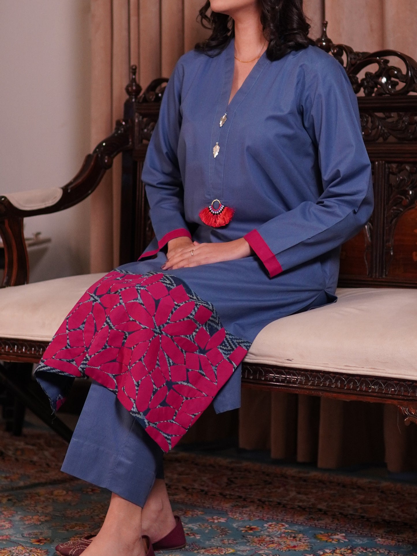 Modern Ethnic Kurta Set – Blue with Vibrant Applique Border