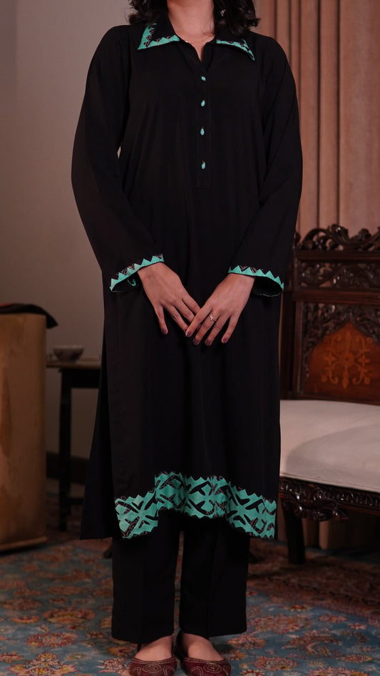 Sleek Black Linen Kurta Set with Aqua Applique Trim