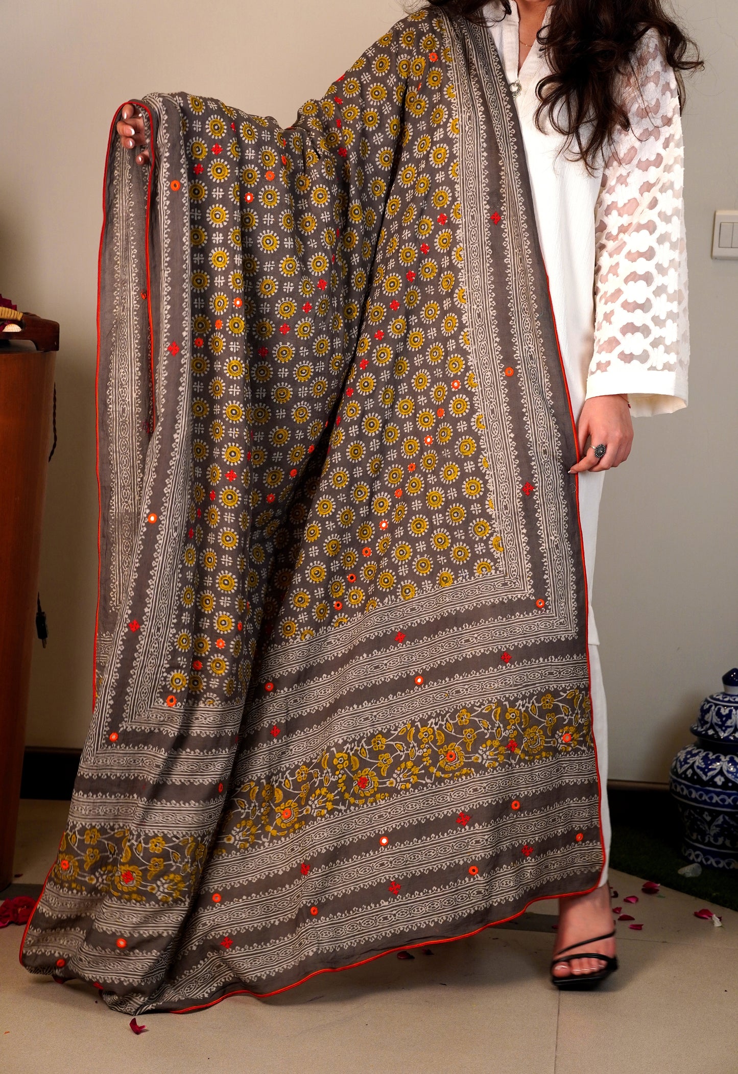 Terra Threads - Grey Ajrak Dupatta
