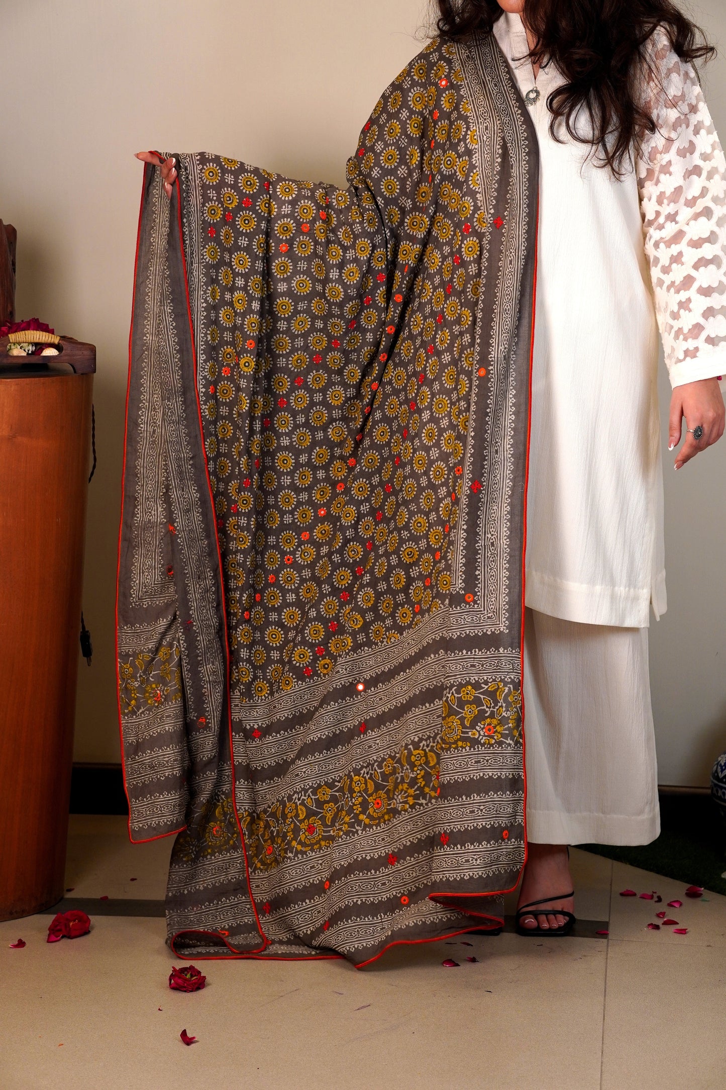 Terra Threads - Grey Ajrak Dupatta