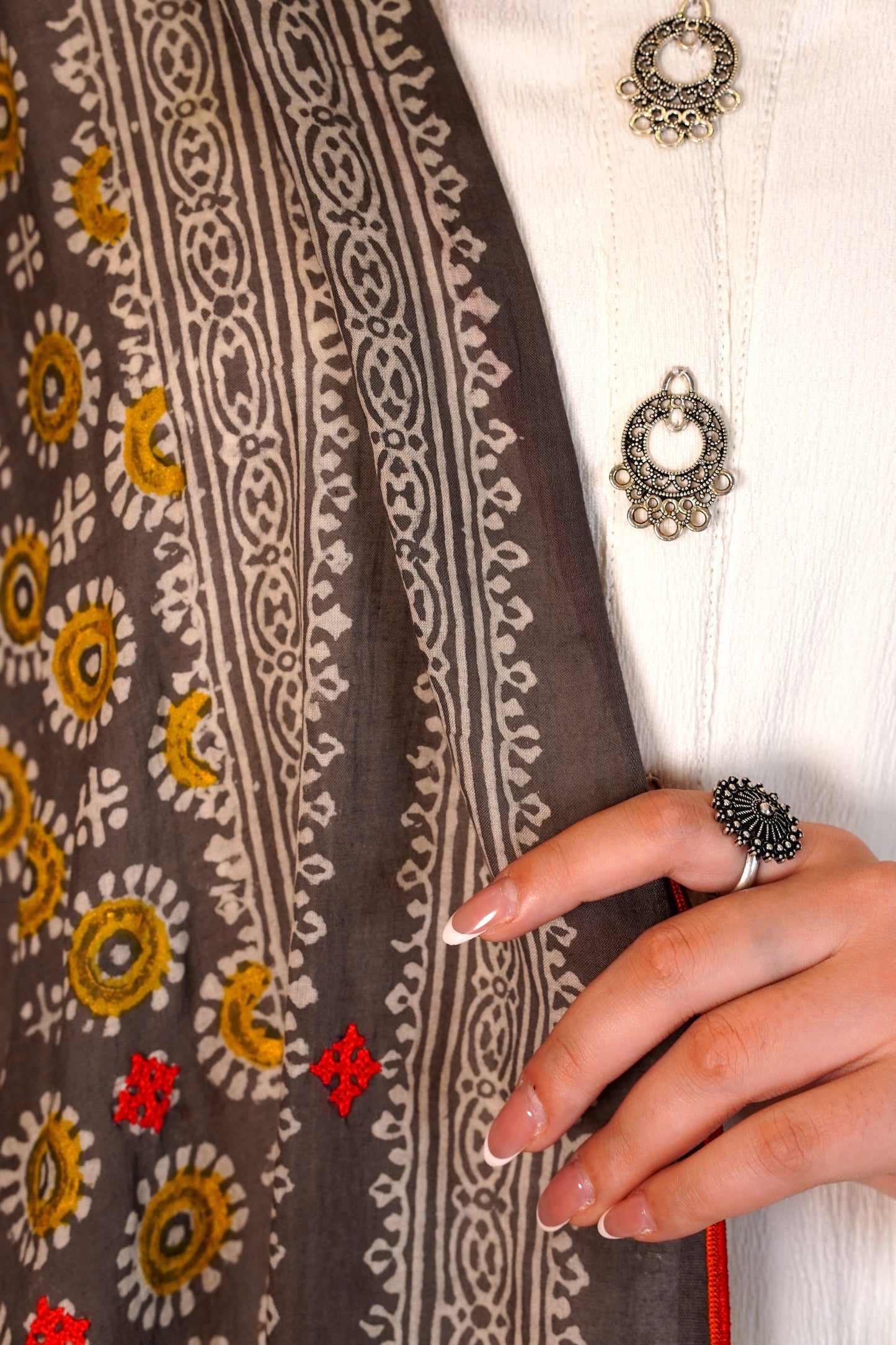 Terra Threads - Grey Ajrak Dupatta