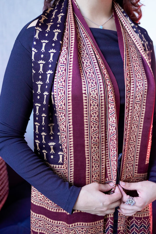 Heritage Silk Stole – Handcrafted with Traditional Prints