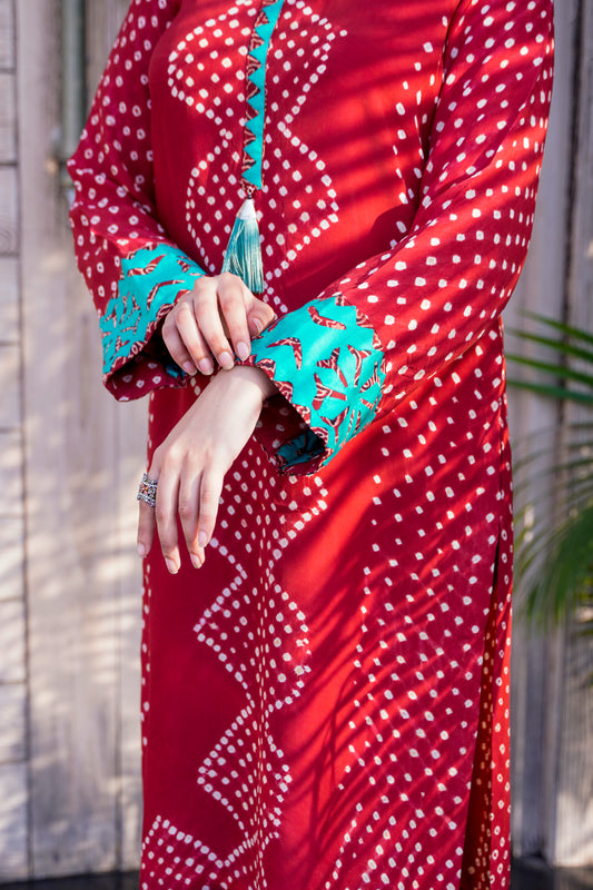 Maroon Handcrafted Chunri Silk Two-Piece Set with Turquoise Appliqué