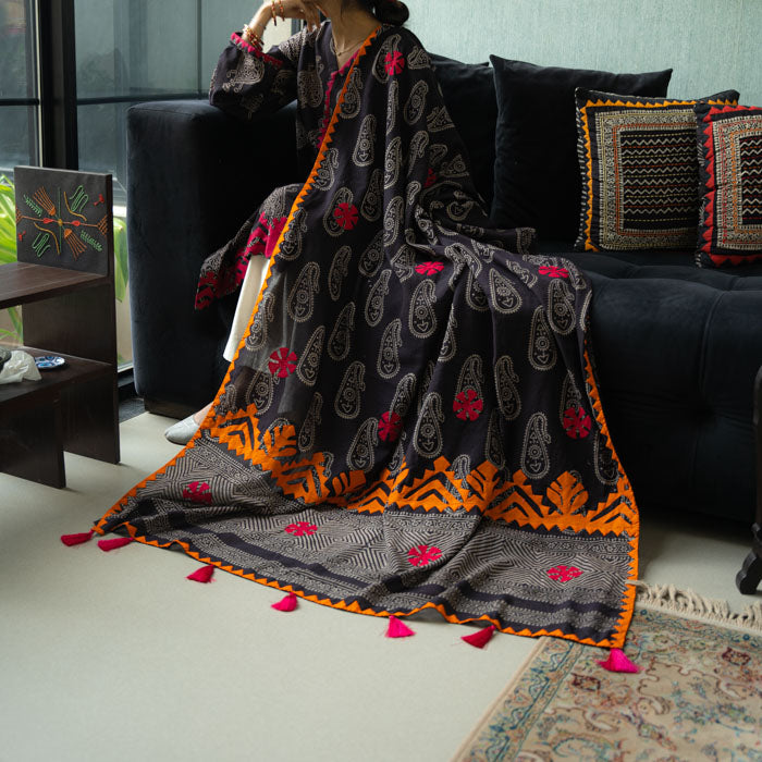 Heritage Glow – Magenta & Orange Ajrak duppatta